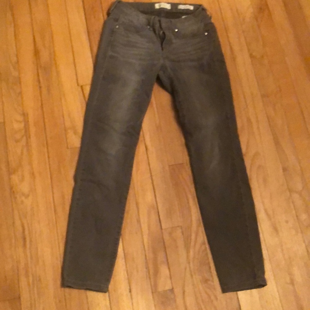 Jessica Simpson gray jeans”kiss me super skinny”